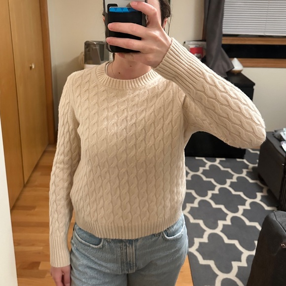 J. Crew Cashmere cable-knit crewneck sweater - Picture 7 of 7